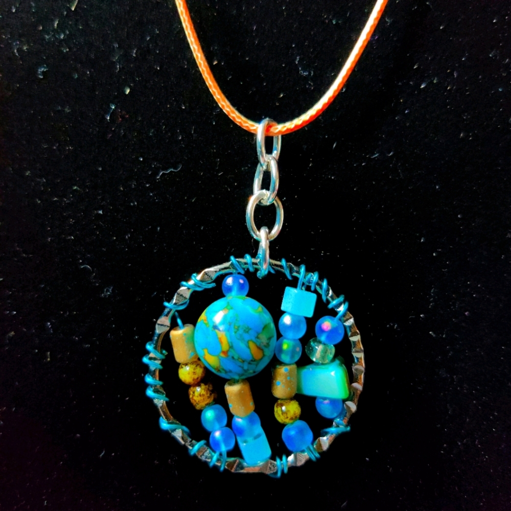HandmadeTurquoise and bead necklace